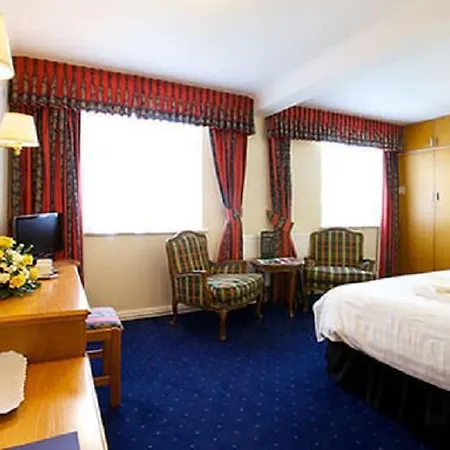 Apollo 3* Saint Helier