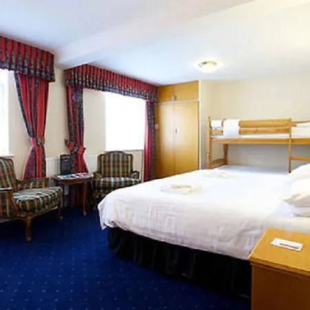 Hotel Apollo 3*