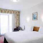 Apollo Hotel