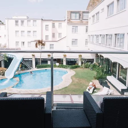Apollo Hotel